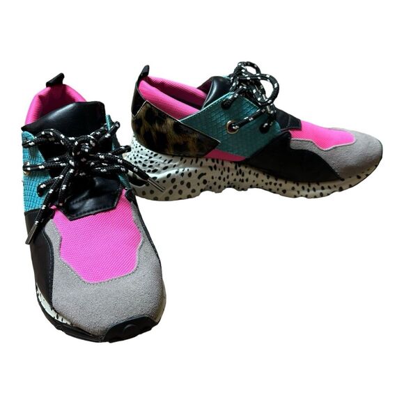 Steve Madden Shoes - Steve Madden Cliff Sneakers Womens Size 8M Chunky Wedge Pink Blue Animal Print